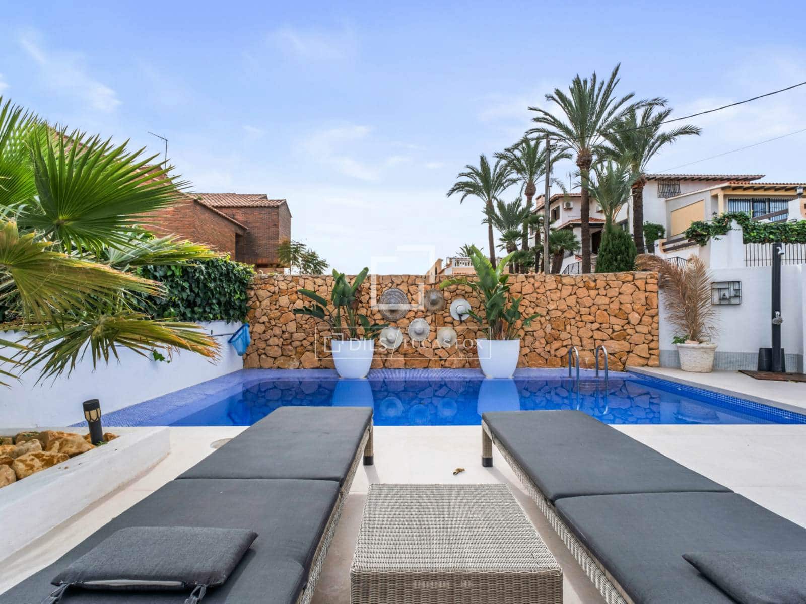 7 slaapkamer Villa te koop in Alicante stad met zwembad garage - € 2.900.000 (Ref: 9529117)