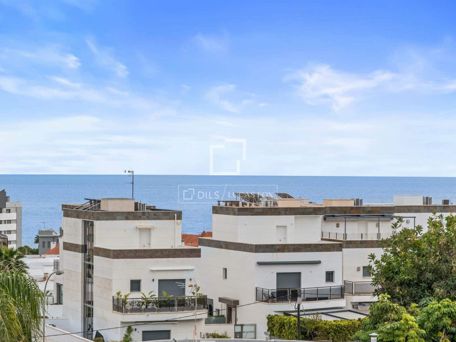 7 slaapkamer Villa te koop in Alicante stad met zwembad garage - € 2.900.000 (Ref: 9529117)