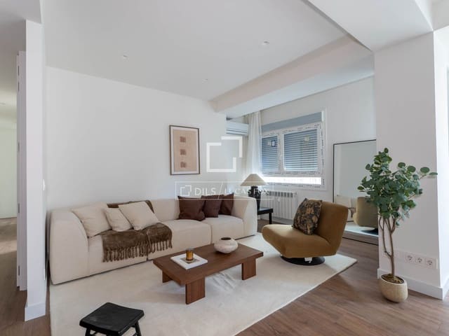 2 chambre Appartement à vendre à Cuatro Caminos, Madrid ville - 990 000 € (Ref: 9531973)