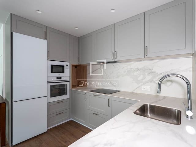 2 chambre Appartement à vendre à Cuatro Caminos, Madrid ville - 990 000 € (Ref: 9531973)