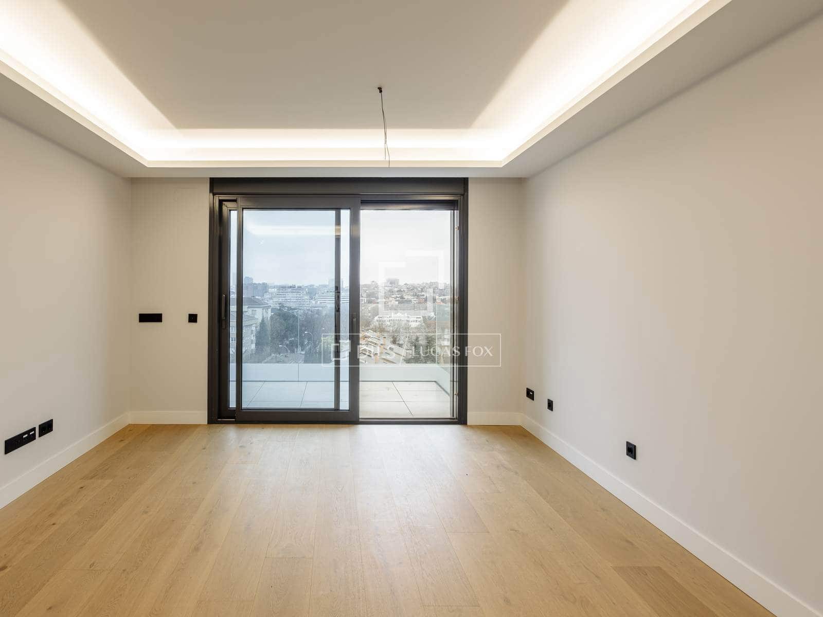 2 sypialnia Apartament do wynajęcia w Miasto Madryt z basenem garażem - 3 500 € (Ref: 9532164)