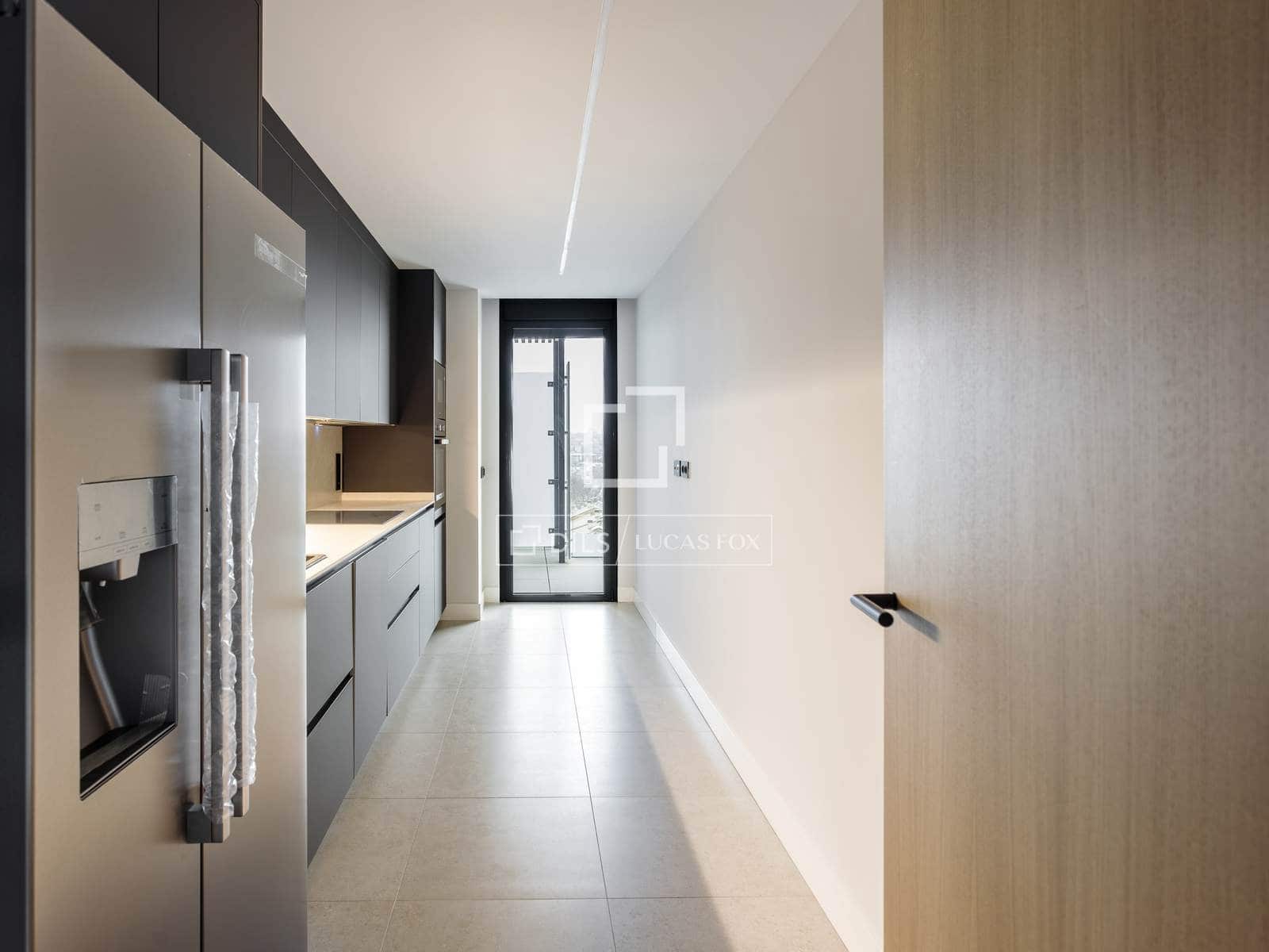 2 sypialnia Apartament do wynajęcia w Miasto Madryt z basenem garażem - 3 500 € (Ref: 9532164)