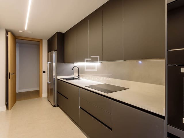 2 sypialnia Apartament do wynajęcia w Miasto Madryt z basenem garażem - 3 500 € (Ref: 9532164)