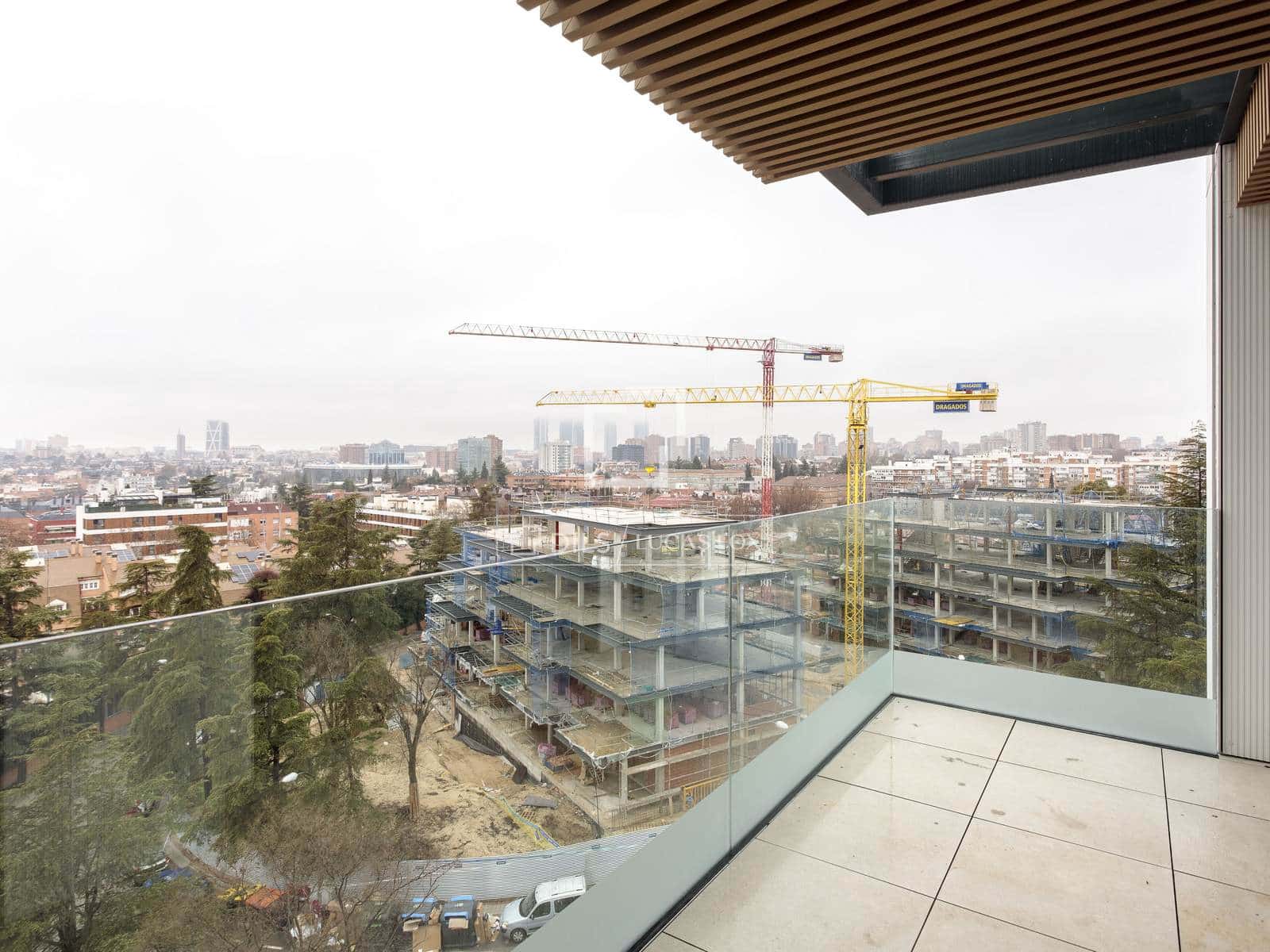 2 sypialnia Apartament do wynajęcia w Miasto Madryt z basenem garażem - 3 500 € (Ref: 9532164)