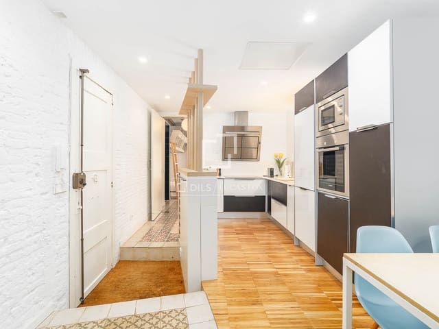 2 makuuhuone Huoneisto myytävänä paikassa Barcelona kaupunki - 425 000 € (Ref: 9532613)