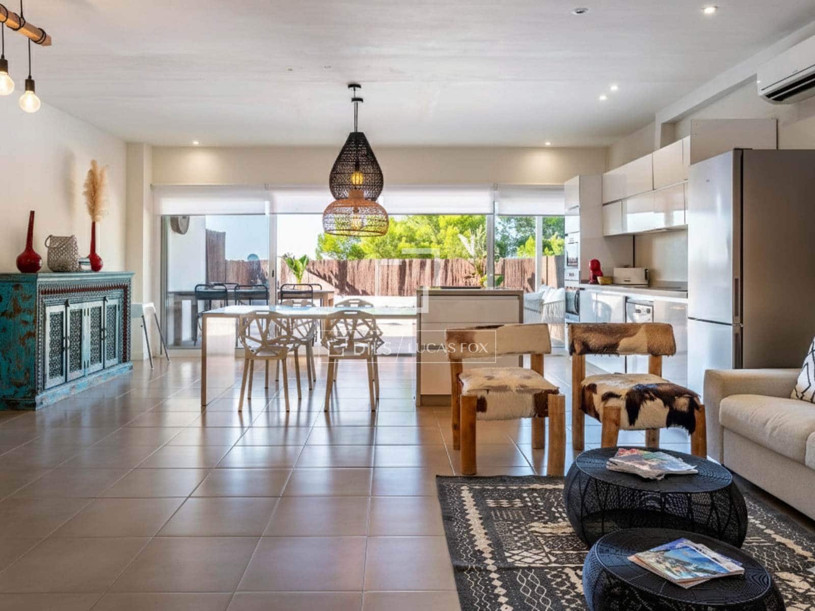 3 soverom Villa til salgs i Cala Moli med svømmebasseng garasje - € 1 150 000 (Ref: 9532616)