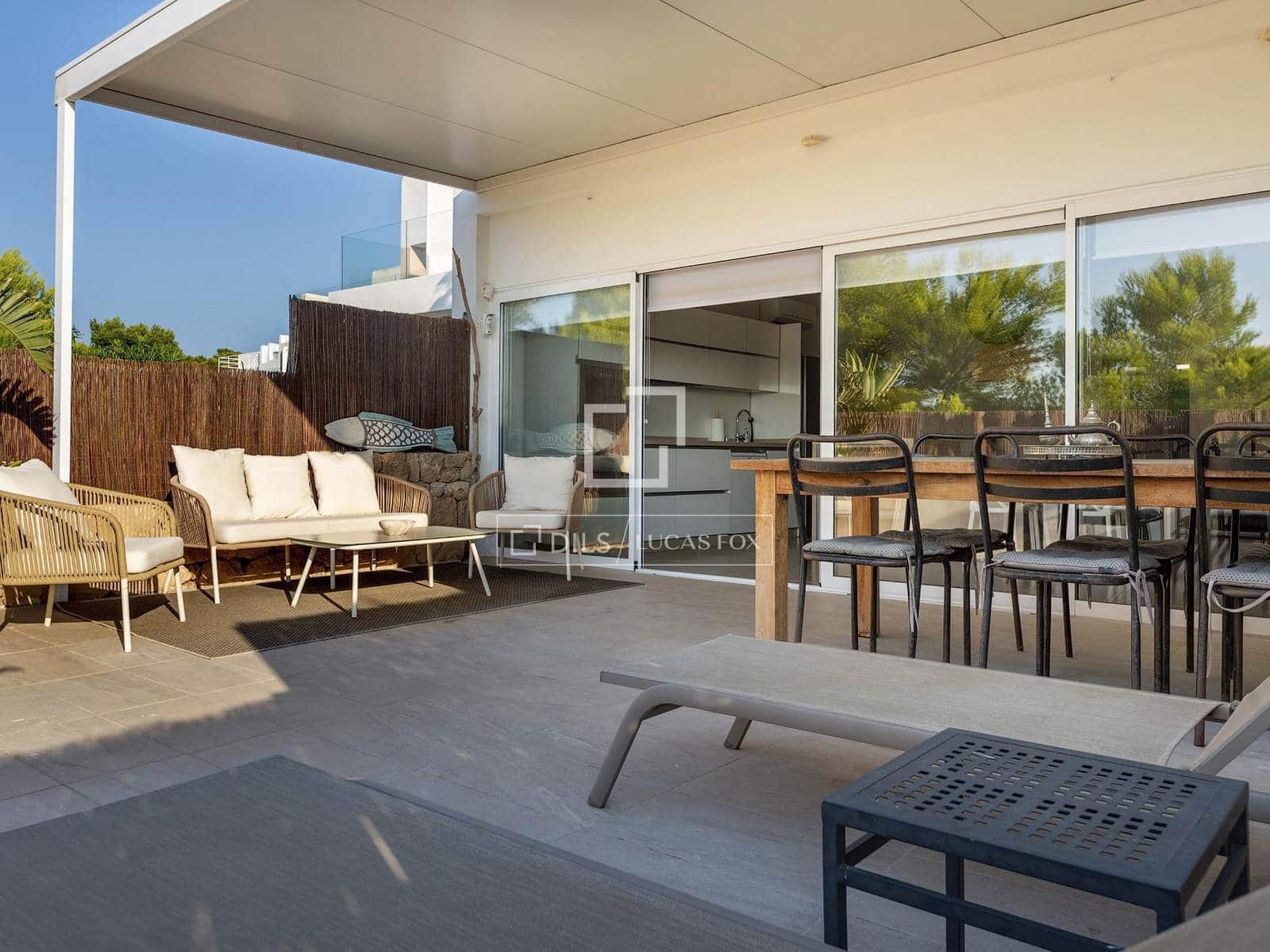 3 soverom Villa til salgs i Cala Moli med svømmebasseng garasje - € 1 150 000 (Ref: 9532616)