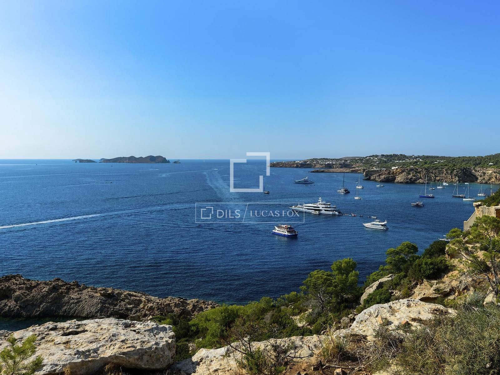 3 soverom Villa til salgs i Cala Moli med svømmebasseng garasje - € 1 150 000 (Ref: 9532616)