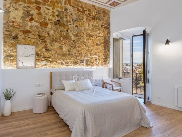 3 soveværelse Lejlighed til salg i Girona by - € 465.000 (Ref: 9532617)