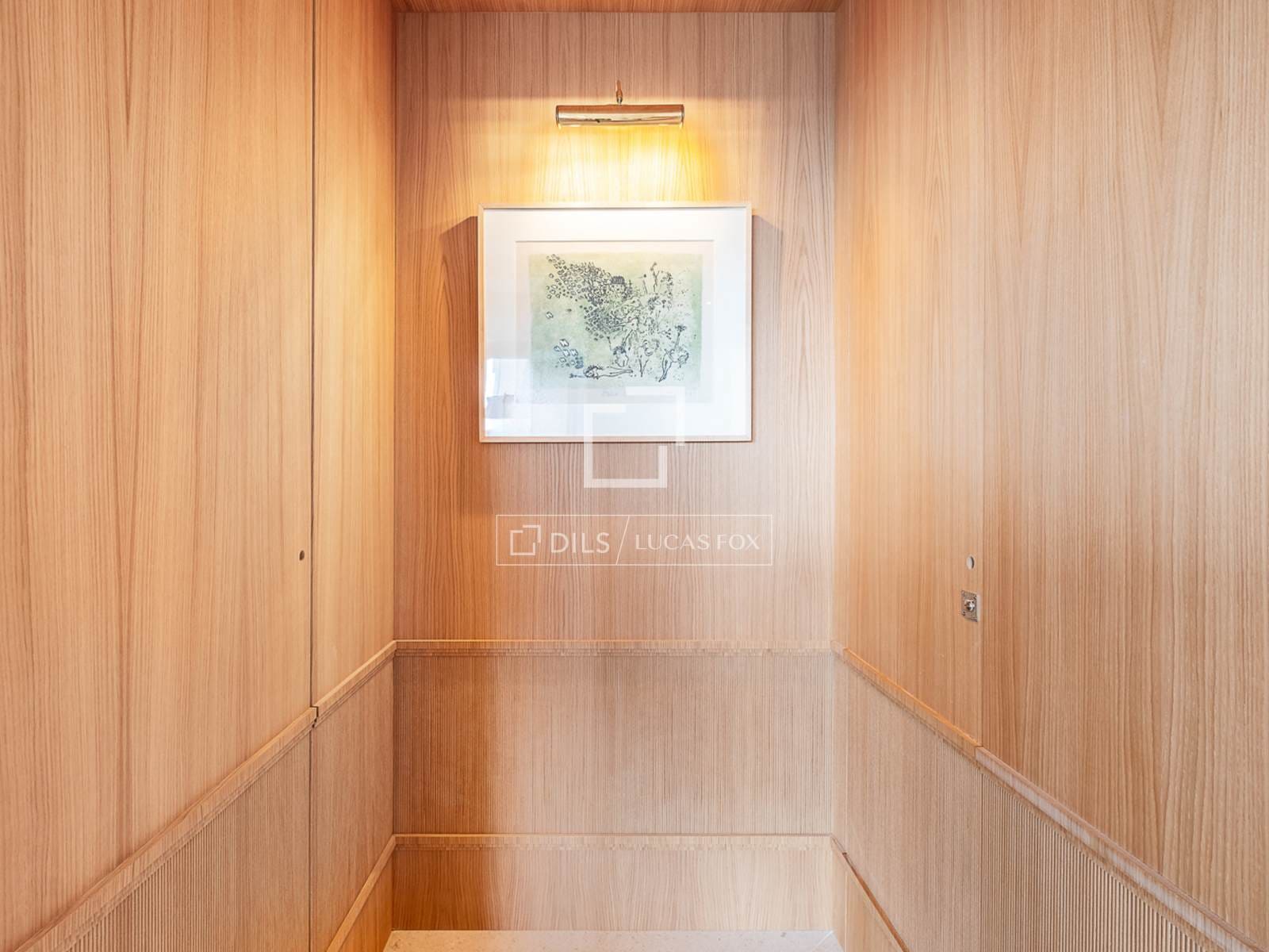 2 slaapkamer Appartement te koop in Madrid stad met garage - € 4.000.000 (Ref: 9532618)