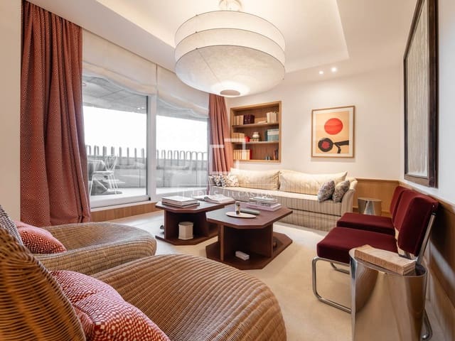 2 makuuhuone Huoneisto myytävänä paikassa Ibiza, Madrid kaupunki mukana 
autotalli - 4 000 000 € (Ref: 9532618)