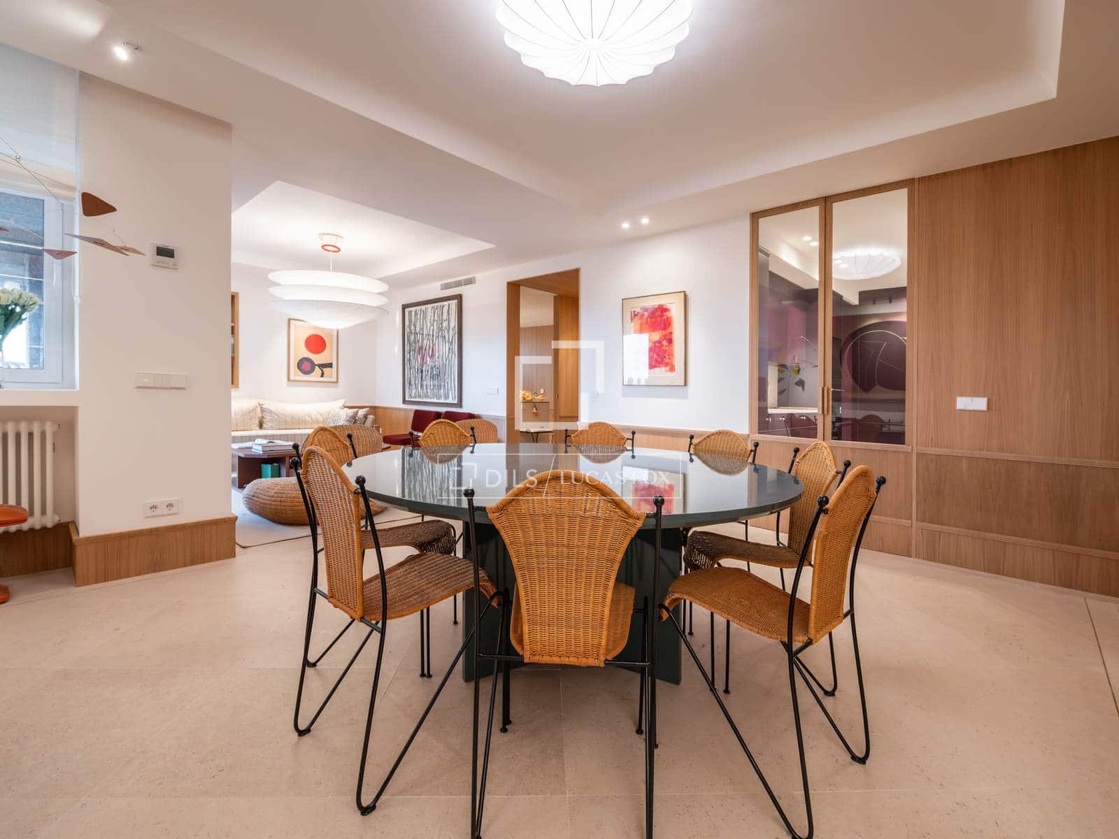 2 soverom Leilighet til salgs i Madrid by med garasje - € 4 000 000 (Ref: 9532618)