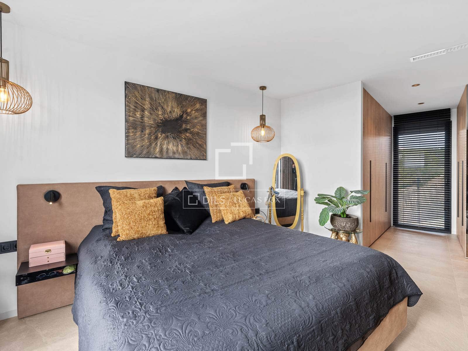 3 makuuhuone Huvila myytävänä paikassa Calpe / Calp mukana uima-altaan 
autotalli - 1 685 000 € (Ref: 9532811)