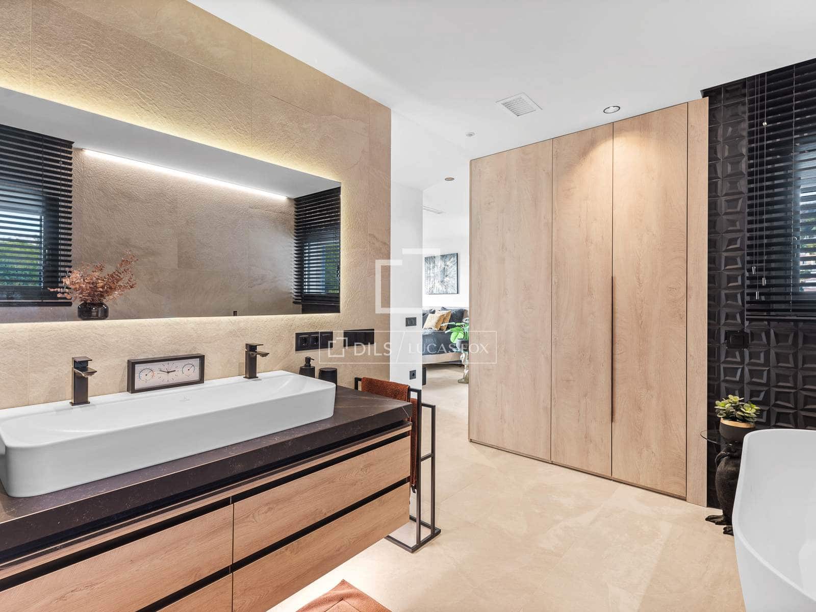 3 makuuhuone Huvila myytävänä paikassa Calpe / Calp mukana uima-altaan 
autotalli - 1 685 000 € (Ref: 9532811)