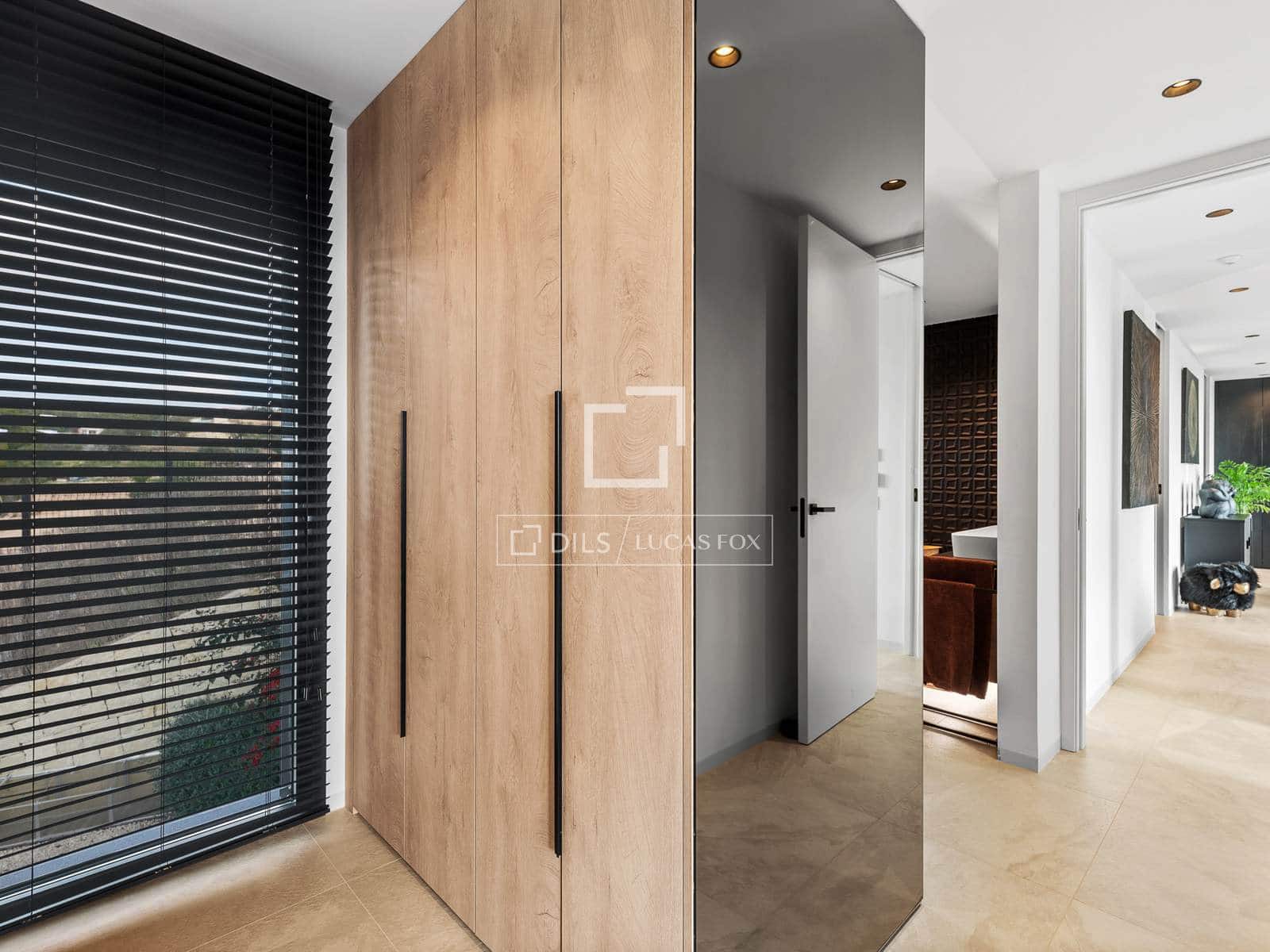 3 makuuhuone Huvila myytävänä paikassa Calpe / Calp mukana uima-altaan 
autotalli - 1 685 000 € (Ref: 9532811)