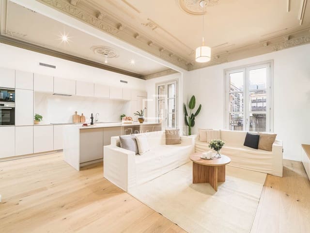 3 quarto Apartamento para venda em Barcelona cidade - 1 250 000 € (Ref: 9532812)