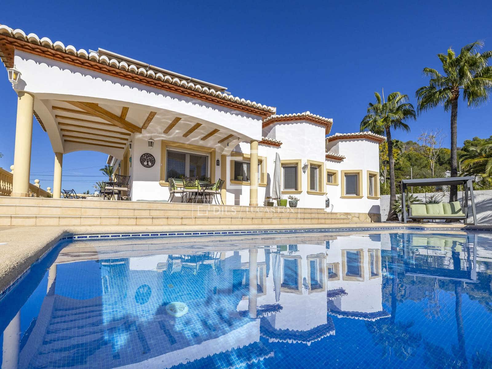 3 slaapkamer Villa te koop in Javea / Xabia met zwembad garage - € 749.000 (Ref: 9534355)