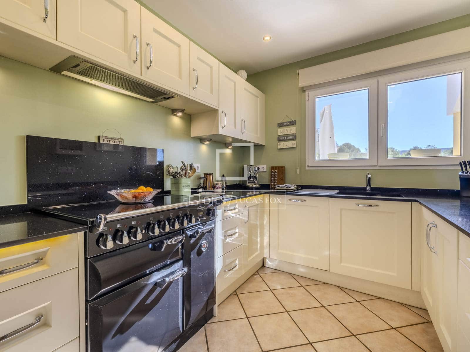 3 slaapkamer Villa te koop in Javea / Xabia met zwembad garage - € 749.000 (Ref: 9534355)