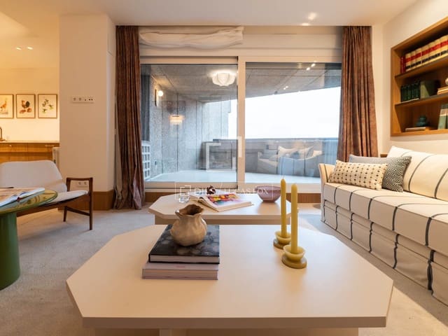 3 makuuhuone Huoneisto myytävänä paikassa Ibiza, Madrid kaupunki mukana 
autotalli - 4 000 000 € (Ref: 9534604)