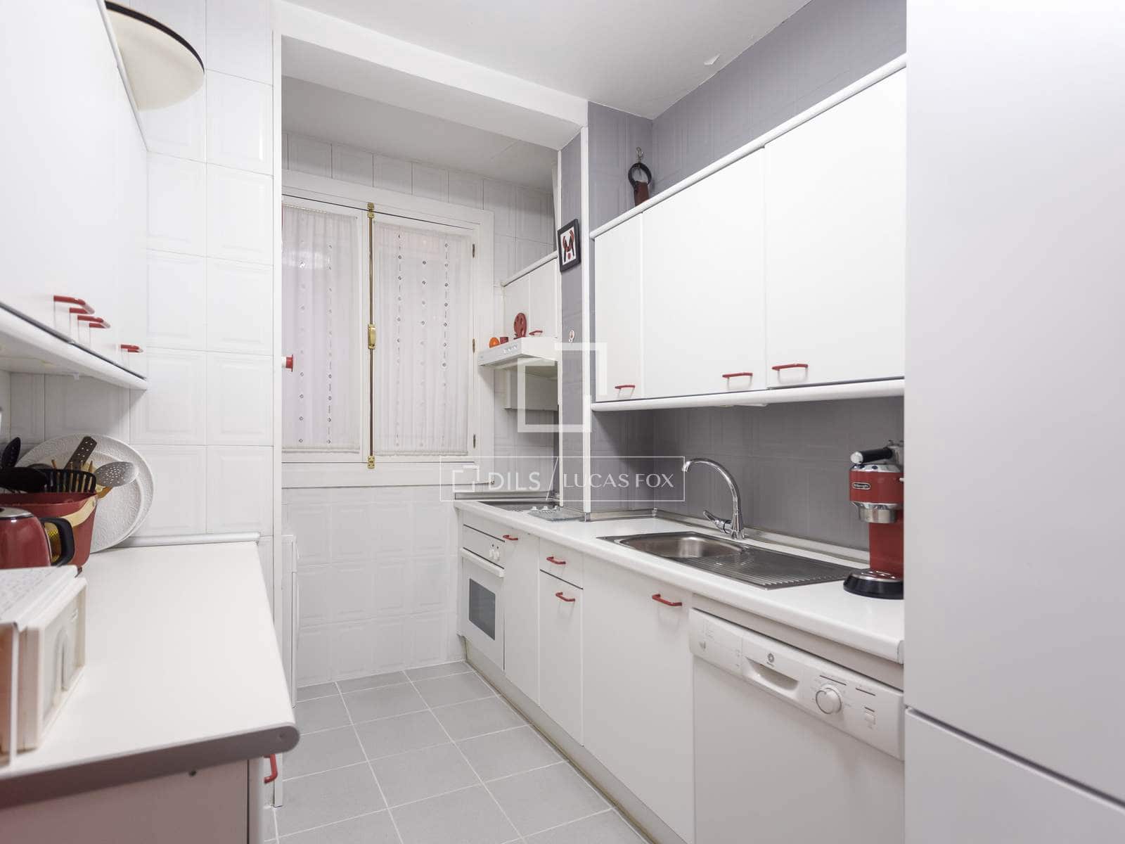 Apartamento de 3 habitaciones en Madrid ciudad en venta - 830.000 € (Ref: 9535251)