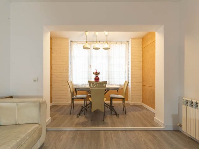 3 quarto Apartamento para venda em Esplugues de Llobregat com garagem - 650 000 € (Ref: 9535252)