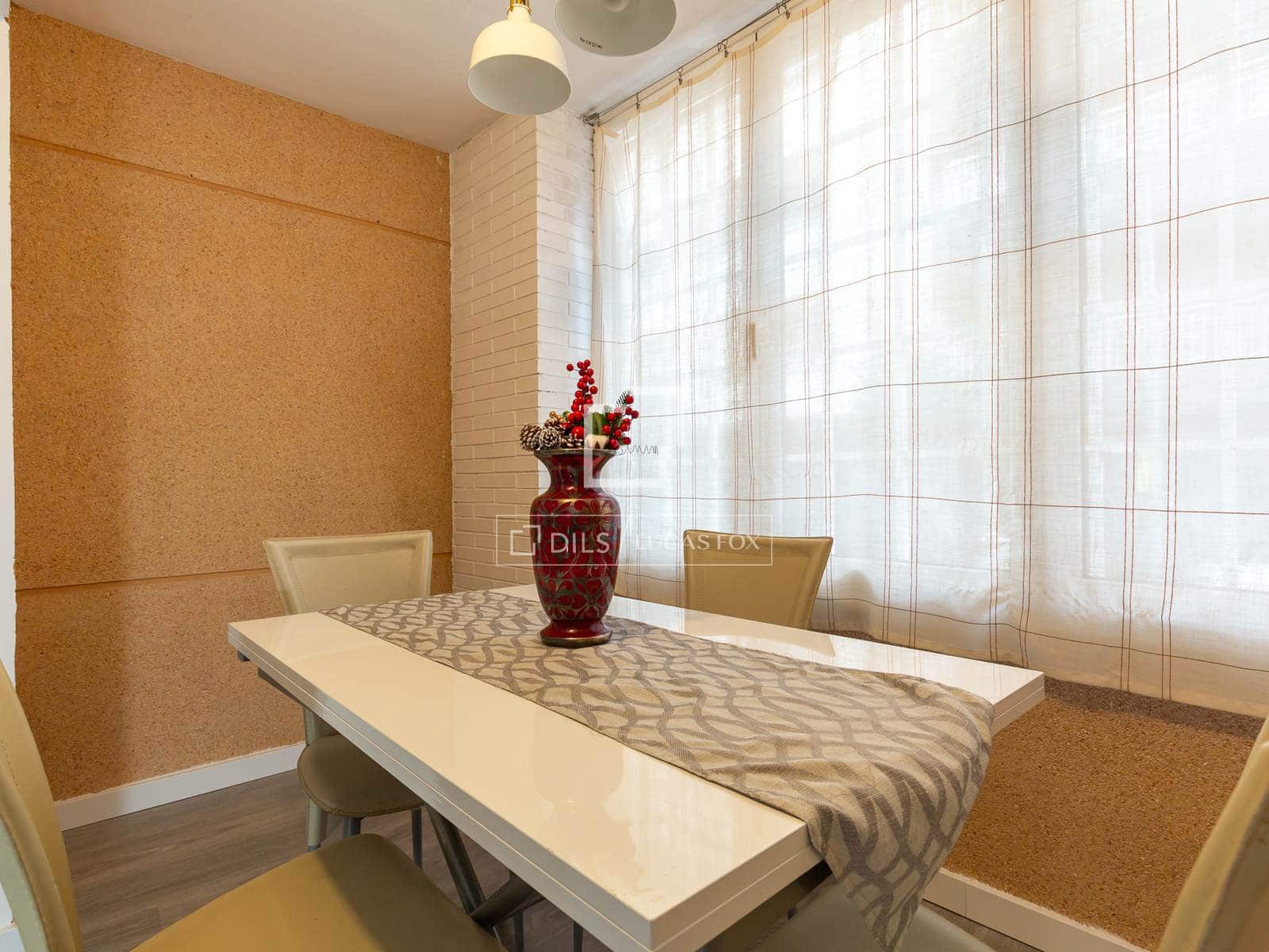 3 quarto Apartamento para venda em Esplugues de Llobregat com garagem - 650 000 € (Ref: 9535252)