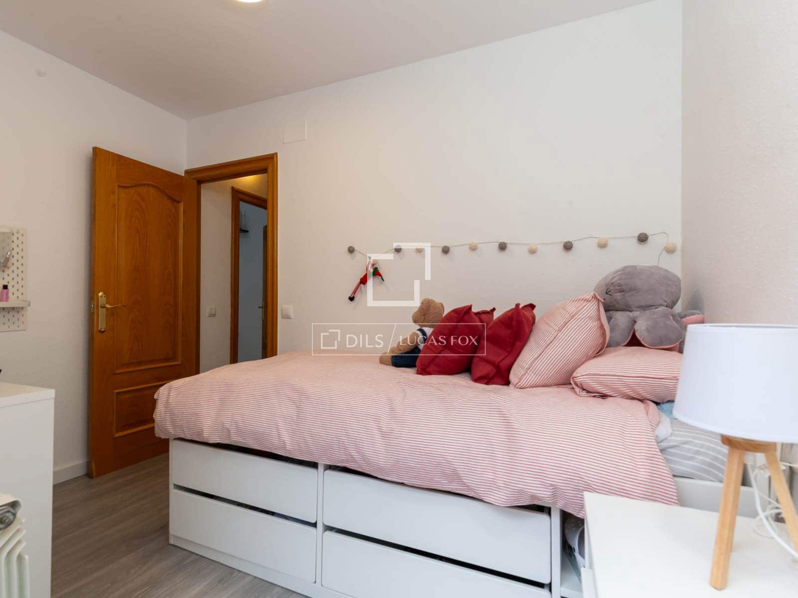 3 quarto Apartamento para venda em Esplugues de Llobregat com garagem - 650 000 € (Ref: 9535252)