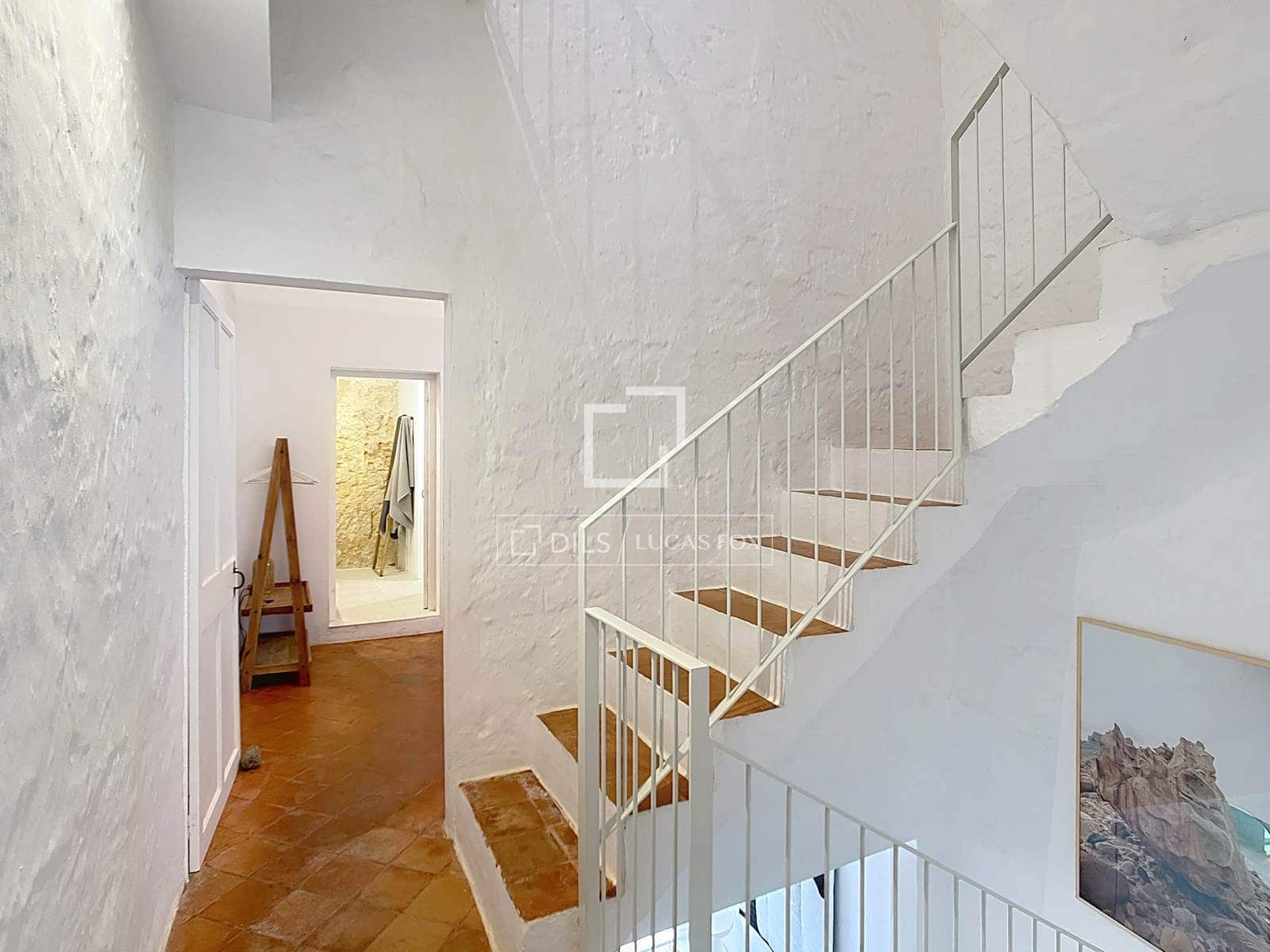 4 soveværelse Villa til salg i Ciutadella de Menorca - € 650.000 (Ref: 9535254)