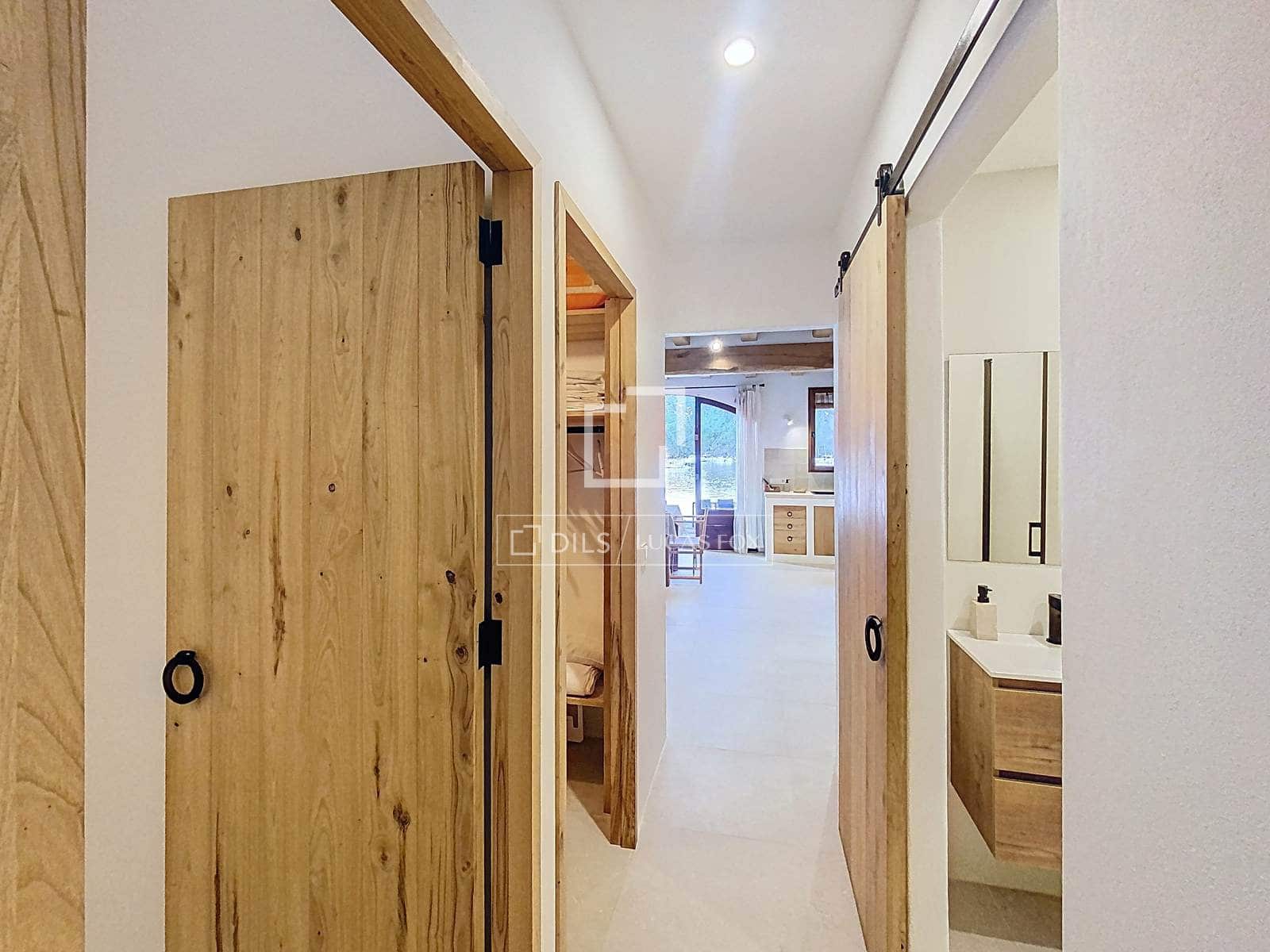 2 bedroom Apartment for sale in Es Mercadal - € 450,000 (Ref: 9537713)