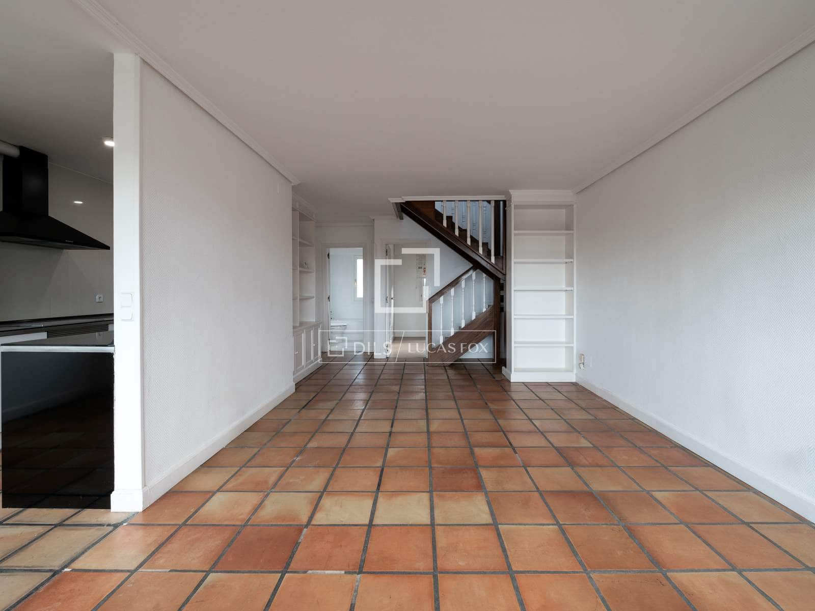 2 bedroom Apartment for sale in Alcobendas with pool - € 850,000 (Ref: 9539032)