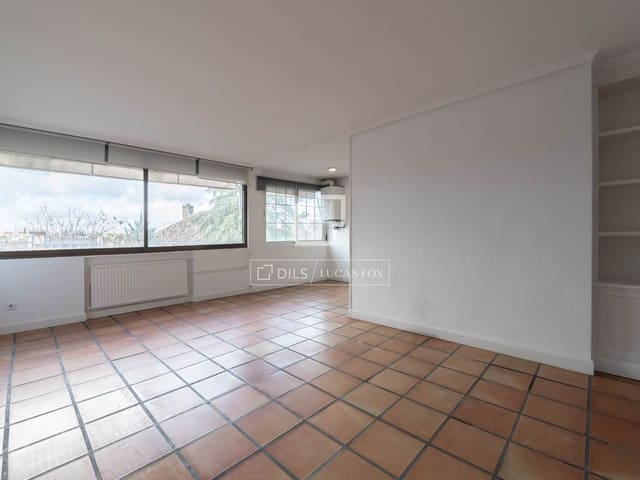 2 bedroom Apartment for sale in Alcobendas with pool - € 850,000 (Ref: 9539032)