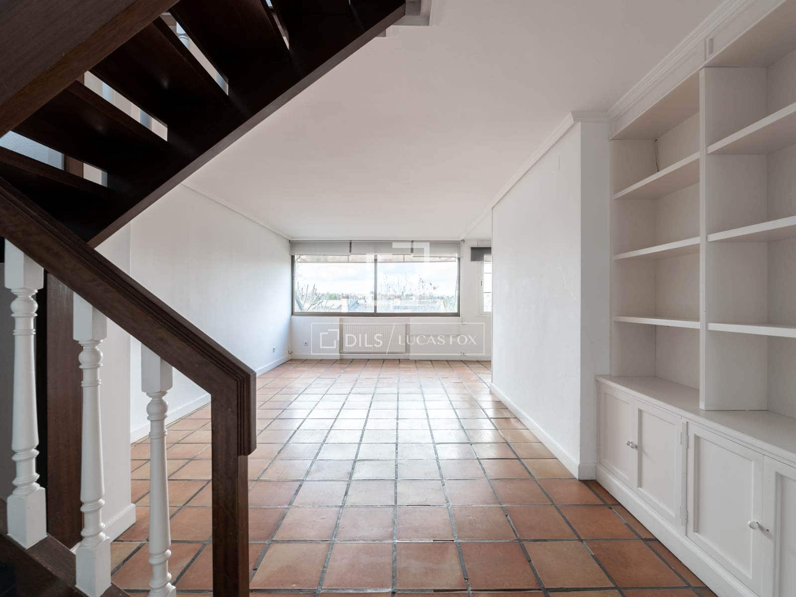 2 bedroom Apartment for sale in Alcobendas with pool - € 850,000 (Ref: 9539032)