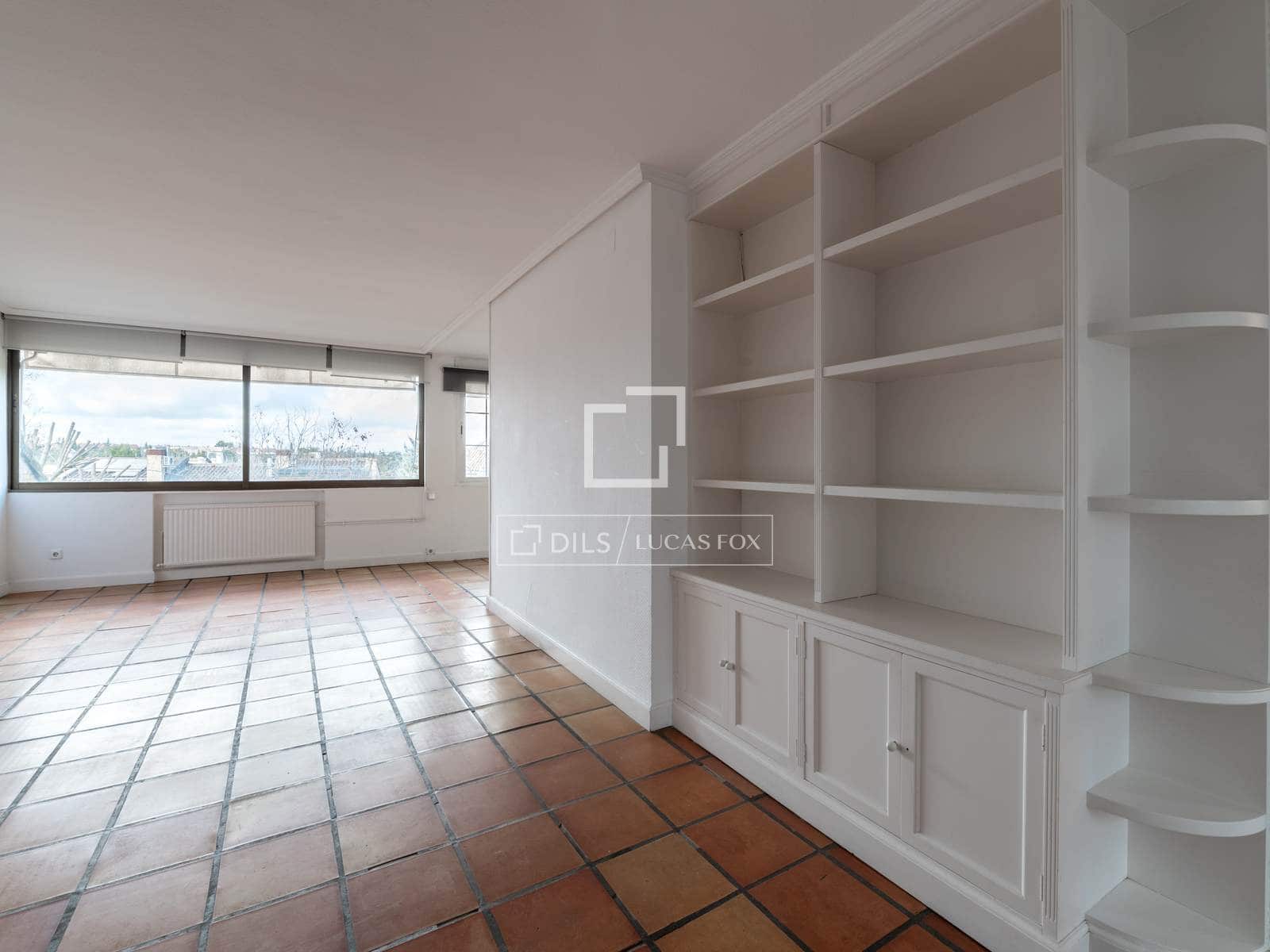 2 bedroom Apartment for sale in Alcobendas with pool - € 850,000 (Ref: 9539032)