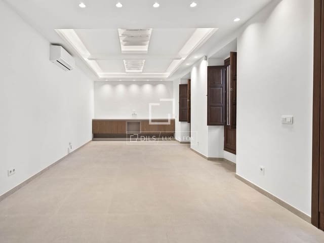 2 Zimmer Finca/Landgut zu verkaufen in Estepona - 749.000 € (Ref: 9539033)