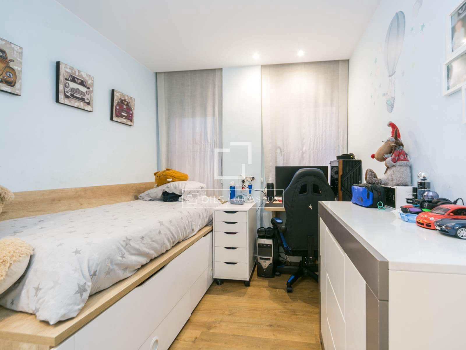 4 makuuhuone Huoneisto myytävänä paikassa Sant Cugat del Valles mukana uima-altaan - 780 000 € (Ref: 9539518)