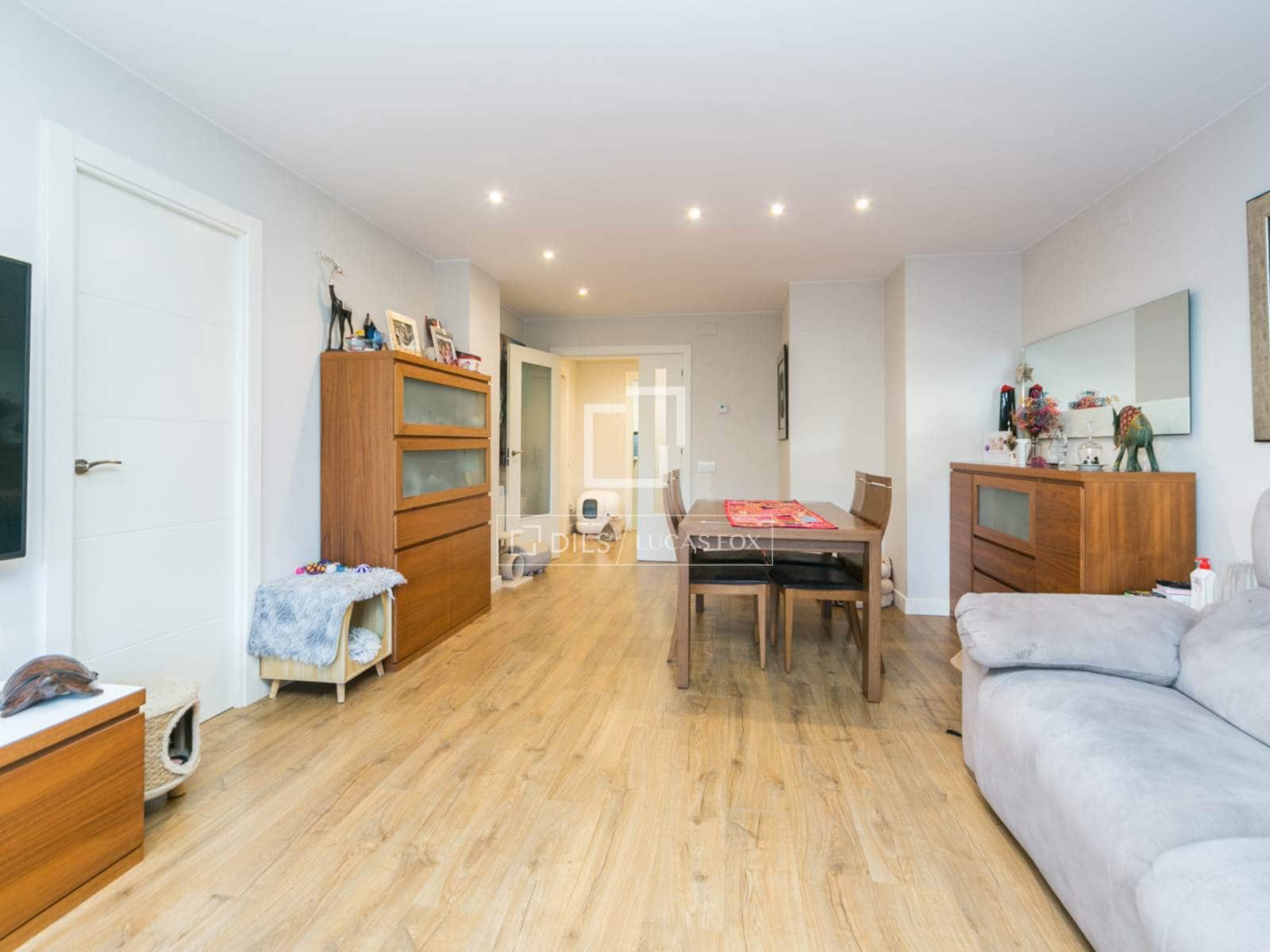 4 makuuhuone Huoneisto myytävänä paikassa Sant Cugat del Valles mukana uima-altaan - 780 000 € (Ref: 9539518)