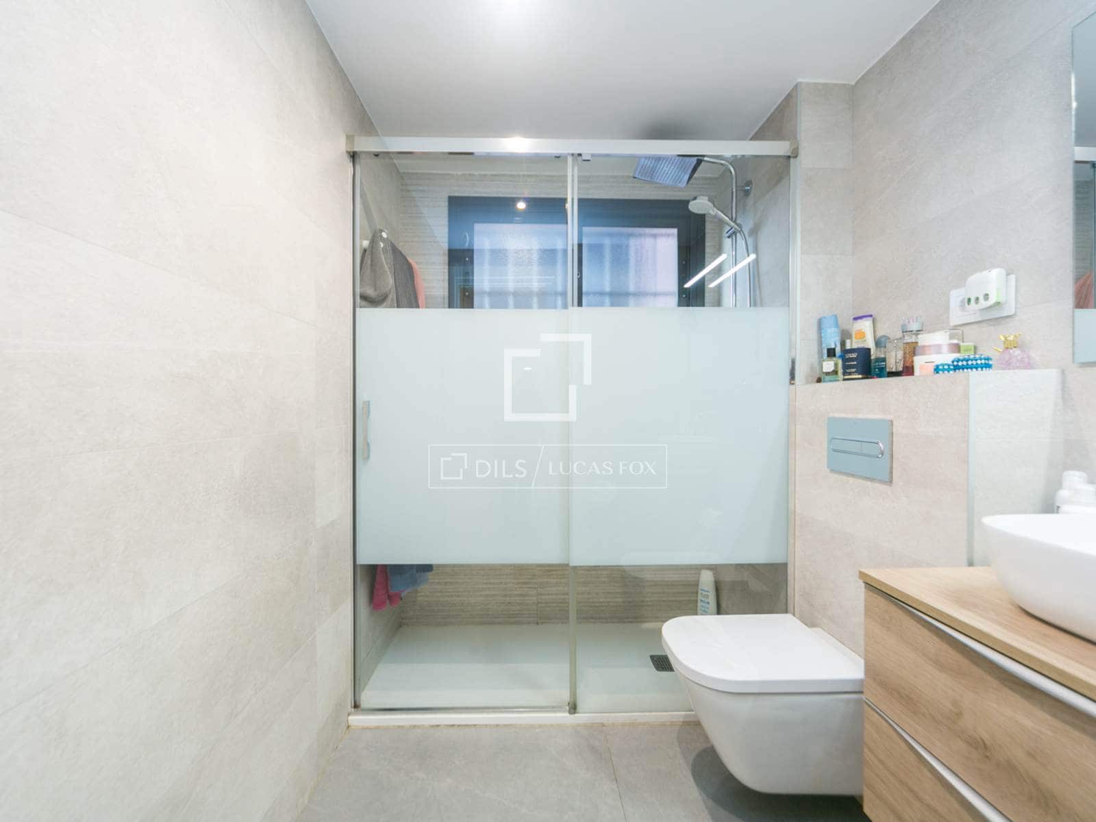 4 makuuhuone Huoneisto myytävänä paikassa Sant Cugat del Valles mukana uima-altaan - 780 000 € (Ref: 9539518)