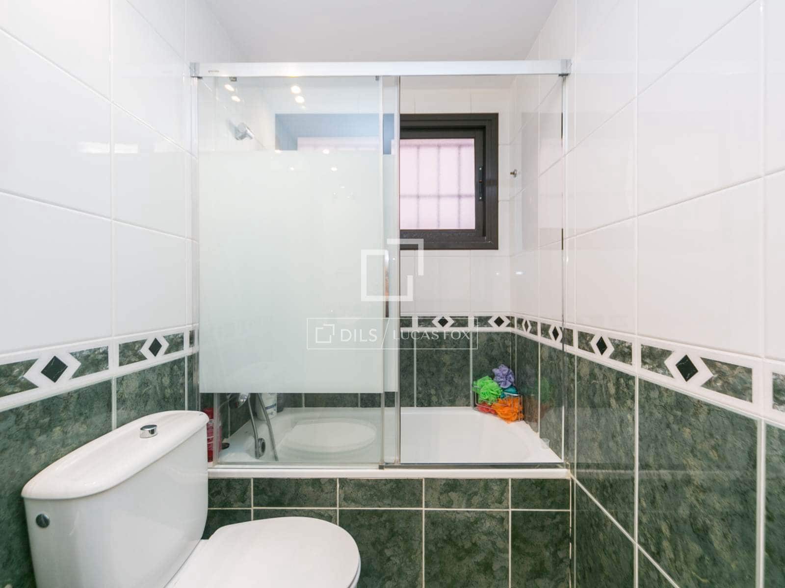 4 makuuhuone Huoneisto myytävänä paikassa Sant Cugat del Valles mukana uima-altaan - 780 000 € (Ref: 9539518)