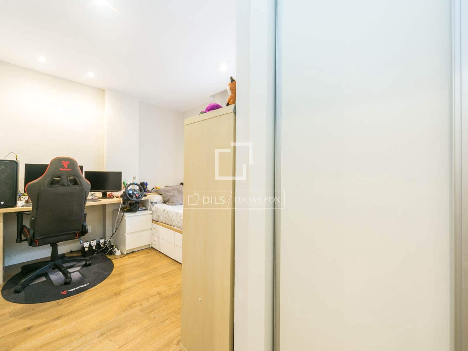 4 makuuhuone Huoneisto myytävänä paikassa Sant Cugat del Valles mukana uima-altaan - 780 000 € (Ref: 9539518)