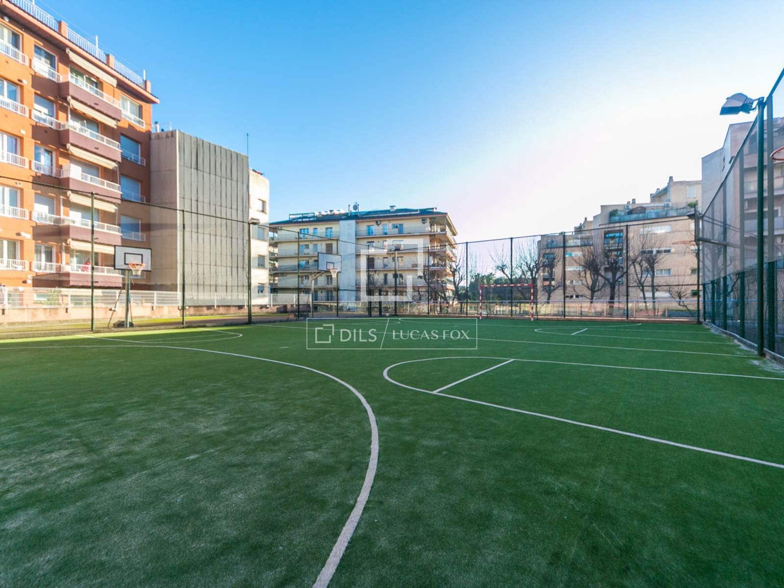 4 makuuhuone Huoneisto myytävänä paikassa Sant Cugat del Valles mukana uima-altaan - 780 000 € (Ref: 9539518)
