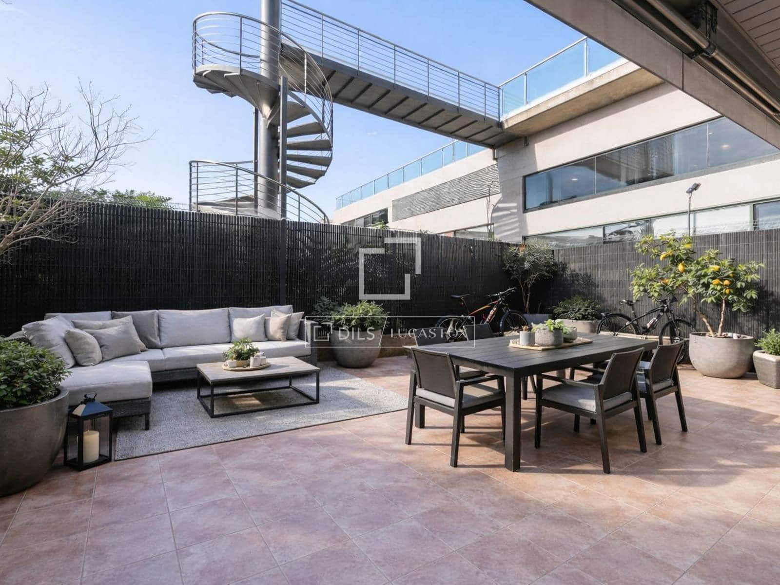 4 makuuhuone Huoneisto myytävänä paikassa Sant Cugat del Valles mukana uima-altaan - 780 000 € (Ref: 9539518)