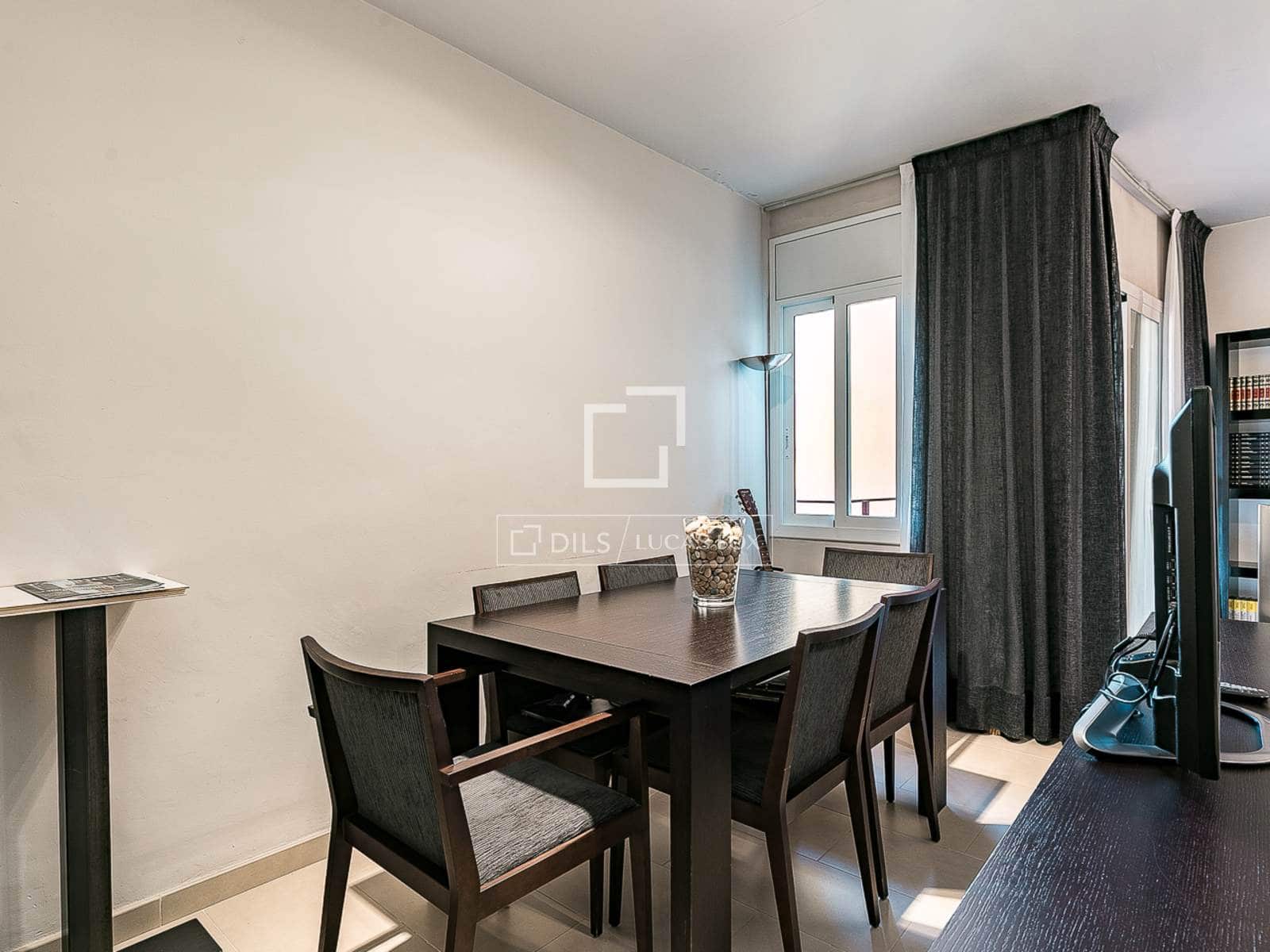 3 quarto Apartamento para venda em Barcelona cidade com piscina - 628 000 € (Ref: 9539731)