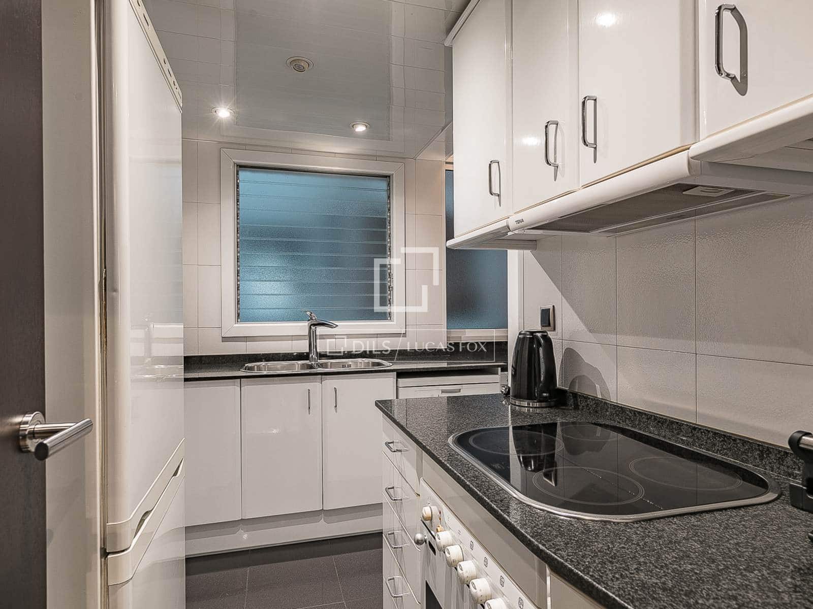 3 quarto Apartamento para venda em Barcelona cidade com piscina - 628 000 € (Ref: 9539731)