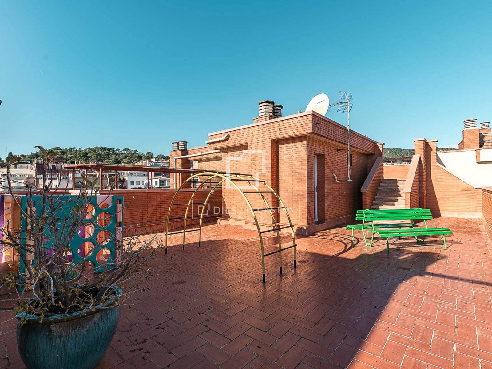 3 quarto Apartamento para venda em Barcelona cidade com piscina - 628 000 € (Ref: 9539731)
