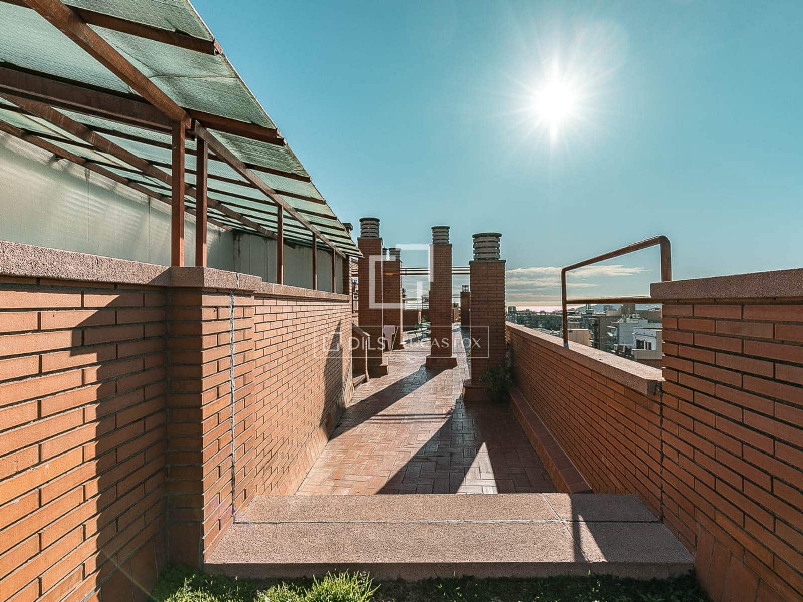 3 quarto Apartamento para venda em Barcelona cidade com piscina - 628 000 € (Ref: 9539731)