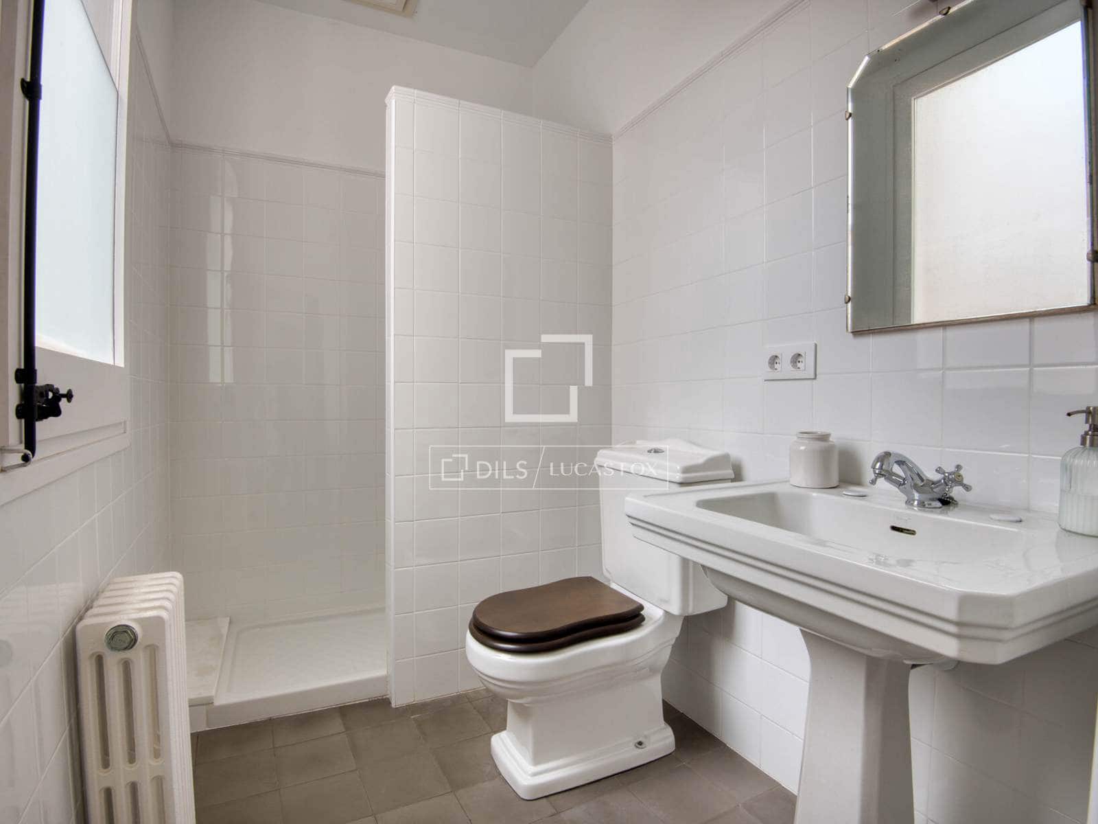 Chalet de 4 habitaciones en Sant Feliu de Guíxols en venta - 725.000 € (Ref: 9539732)