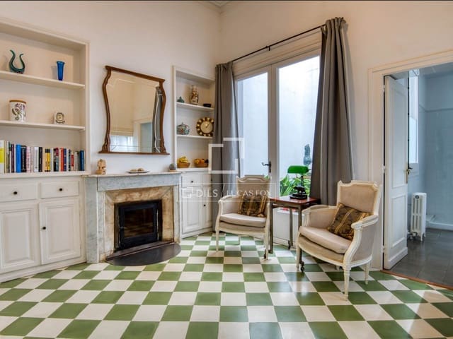 Chalet de 4 habitaciones en Sant Feliu de Guíxols en venta - 725.000 € (Ref: 9539732)