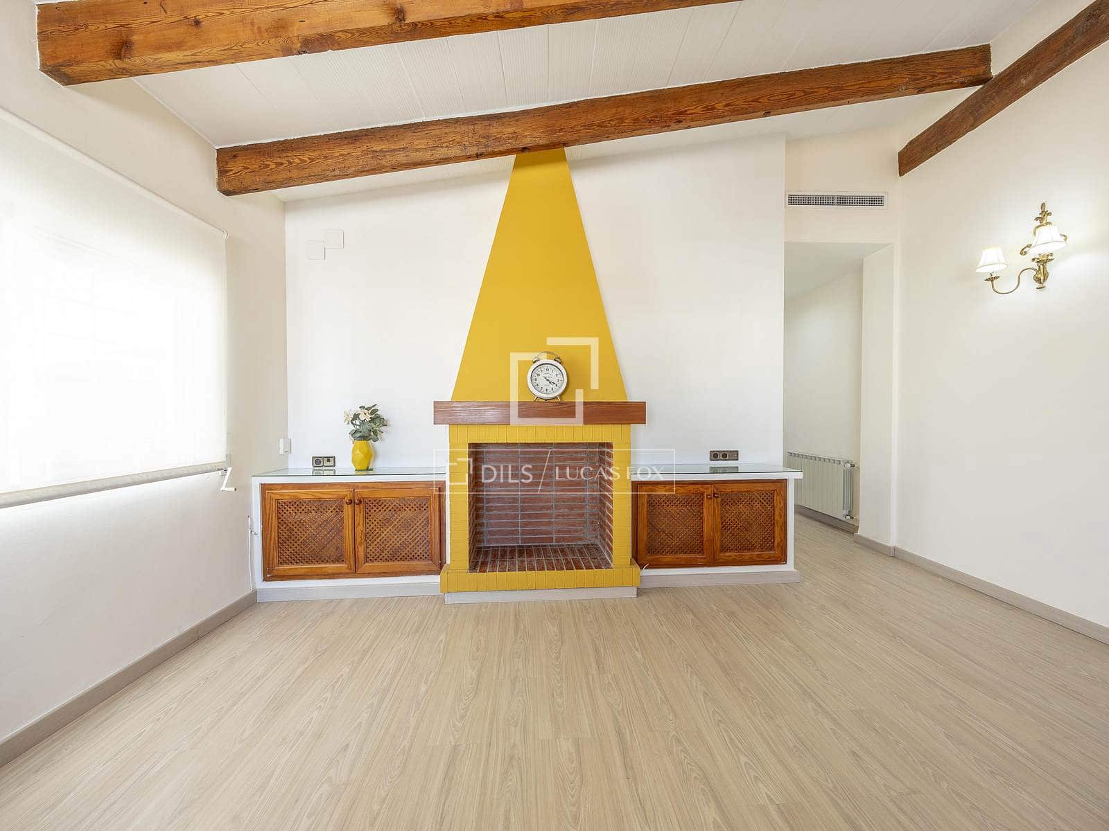 Penthouse de 2 chambres à louer à Valence ville - 3 500 € (Ref: 9539735)