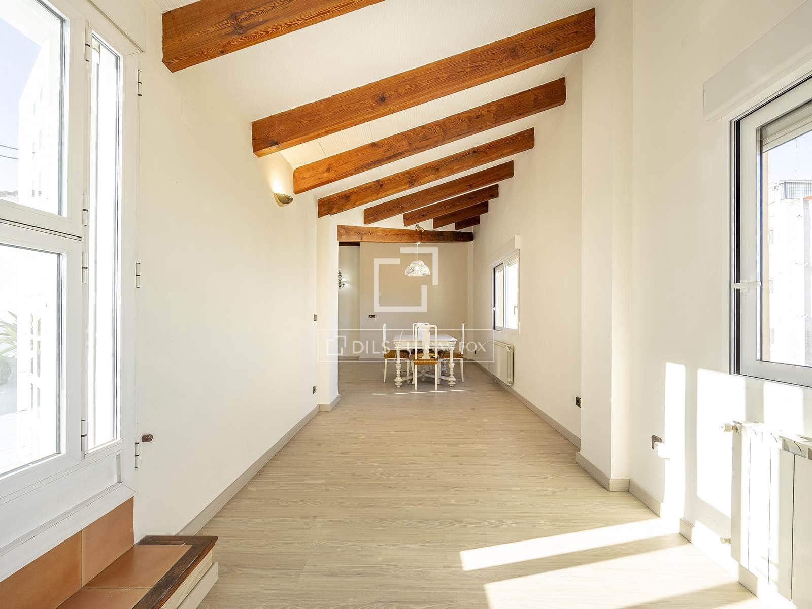 Penthouse de 2 chambres à louer à Valence ville - 3 500 € (Ref: 9539735)