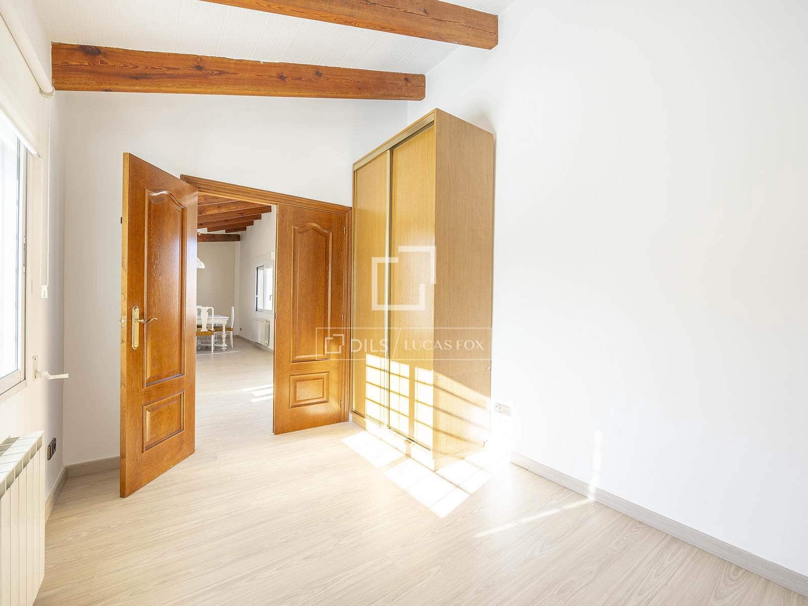 Penthouse de 2 chambres à louer à Valence ville - 3 500 € (Ref: 9539735)